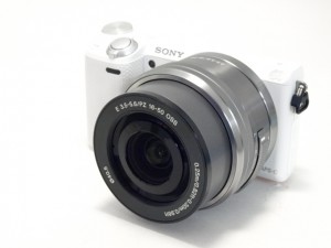 ｿﾆｰ NEX-5R(ﾎﾜｲﾄ)+EPZ16-50/3.5-5.6OSS