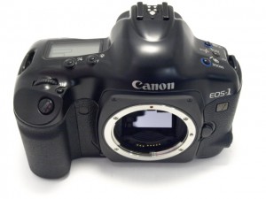 EOS 1V