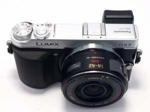 ﾊﾟﾅｿﾆｯｸ DMC-GX7+PZ14-42/3.5-5.6Sｼﾙﾊﾞｰ