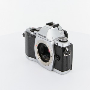 ｵﾘﾝﾊﾟｽ OM-D E-M5 ｼﾙﾊﾞｰ