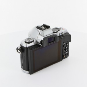 ｵﾘﾝﾊﾟｽ OM-D E-M5 ｼﾙﾊﾞｰ