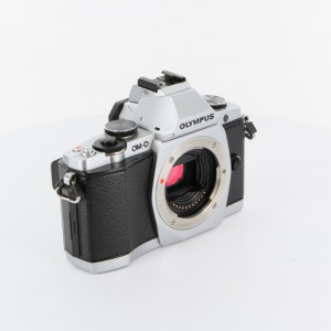 ｵﾘﾝﾊﾟｽ OM-D E-M5 ｼﾙﾊﾞｰ