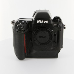 ﾆｺﾝ F5