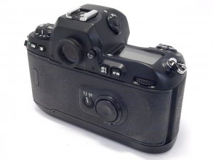 ﾆｺﾝ Ｆ100
