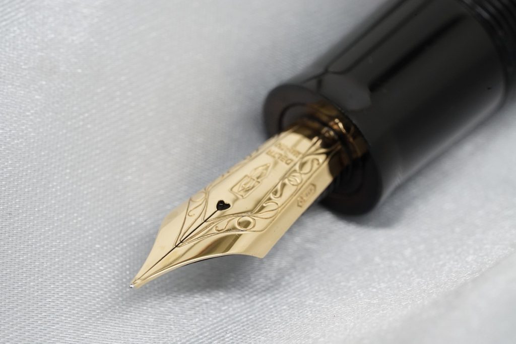FE 90mm F2.8 Macro G OSS