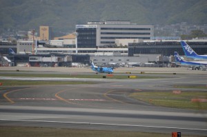 天草エアライン　３２Ｒ離陸