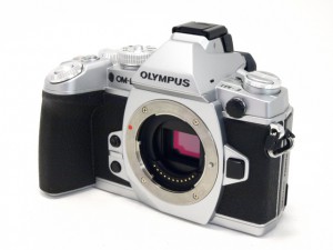OM-D E-M1シルバー
