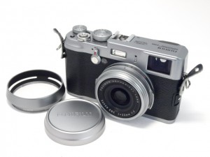 FUJIFILM X100