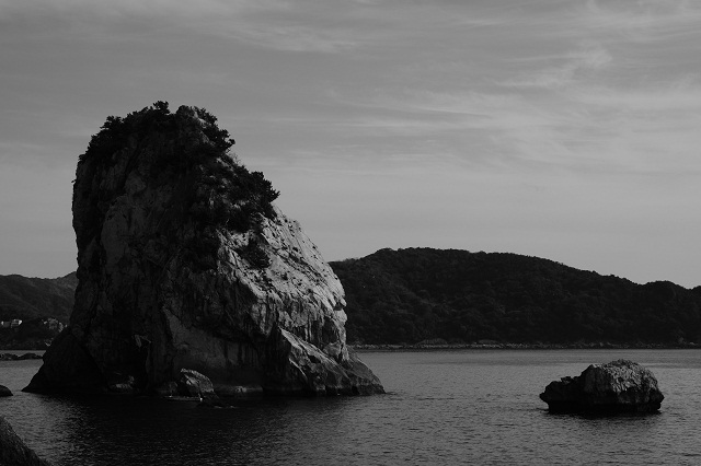 海と岩その２