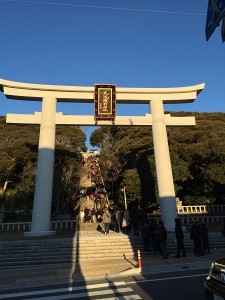 詣でる人たち