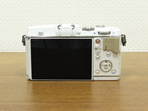 ｵﾘﾝﾊﾟｽ E-P5 WHT+M14-42+15・8・2