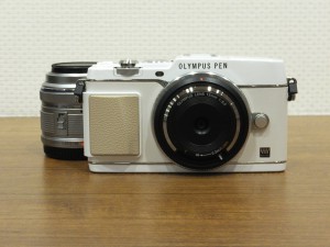 ｵﾘﾝﾊﾟｽ E-P5 WHT+M14-42+15・8・１