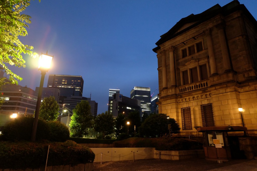 f3.5 1/15 iso 3200