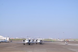 格納庫・航空機