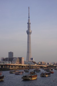 ﾀﾜｰ、屋形船