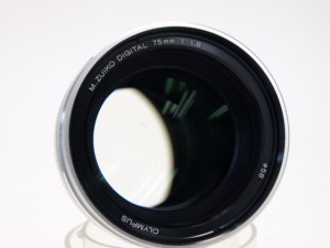 ｵﾘﾝﾊﾟｽ　MｽﾞｲｺｰD75/1.8　SV