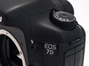 ｷﾔﾉﾝ EOS 70D 