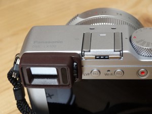 LX100外観ファインダー