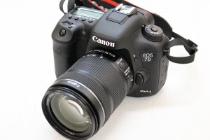 EOS7DMK2外観①