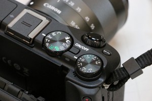 EOSM3　外観④