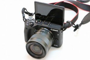 EOSM3　外観②