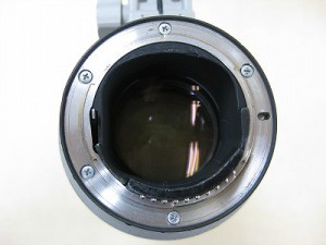 ニコン　AF-SVR70-200/2.8G　ライトグレー