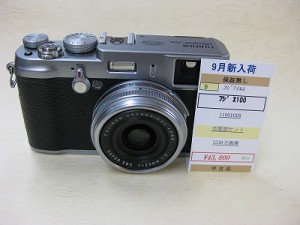 フジフィルム　X100