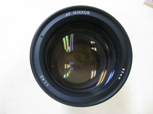 ニコン　AF85/1.4D