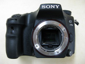 ソニー　α77II
