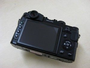 フジフィルム　X10