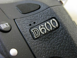 ニコン　D600