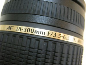 タムロン　AF28-300/3.5-6.3DiVC　EOS用