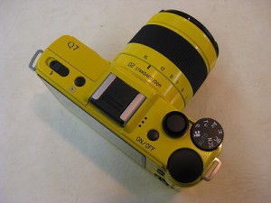 ペンタックス　Q7　イエロー