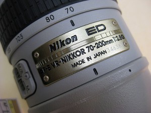 ニコン　AF-S　VR70-200/2.8Gライトグレー