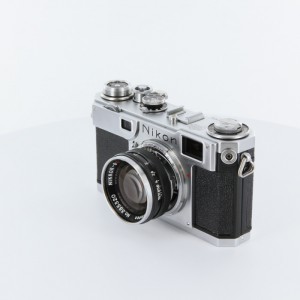 ﾆｺﾝ S2(後期)黒ダイヤル+ 50/1.4　