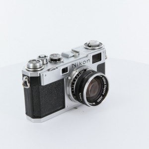 ﾆｺﾝ S2(後期)黒ダイヤル+ 50/1.4　