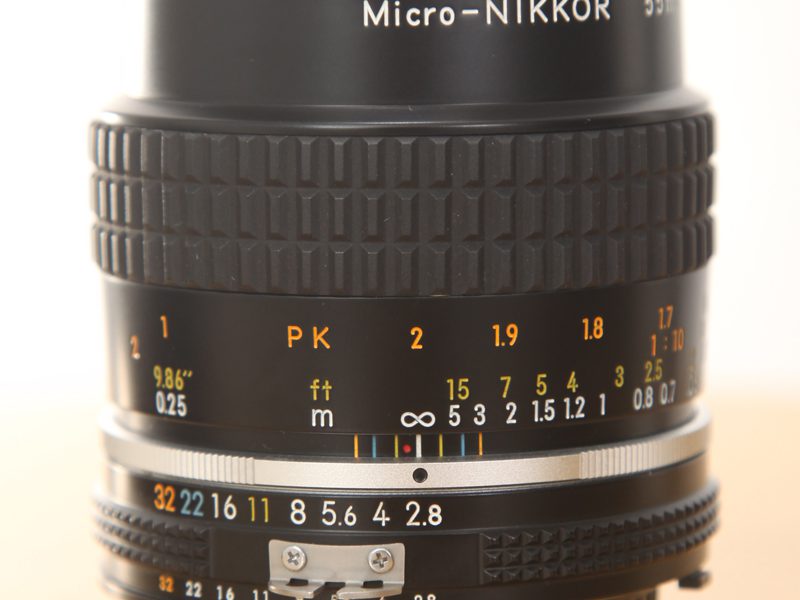 ニコンのレンズ Micro-Nikkor 55mm F2.8 美品-