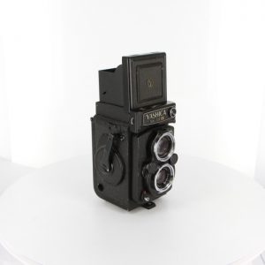 YASHICA Mat-124G