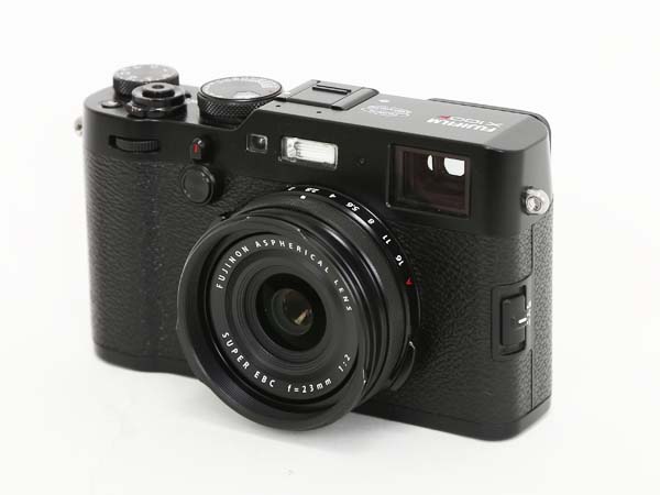 中古入荷情報】フジフィルムX100F（BK）