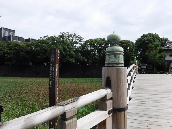 平川門