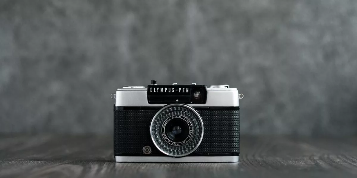 OLYMPUS　PEN EE-3