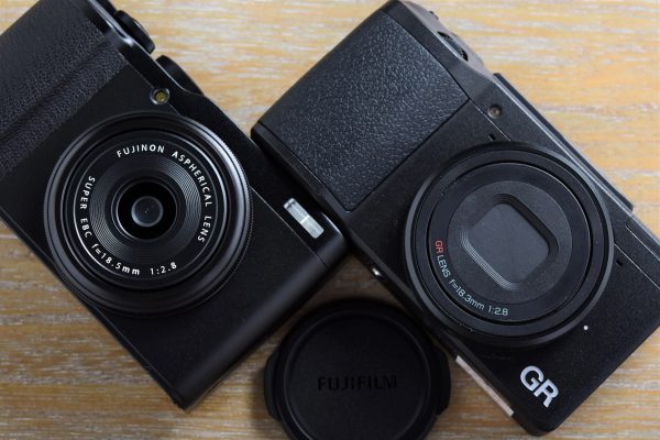 商品レビュー：富士フイルム XF10/コンパクトな28mm単焦点カメラ