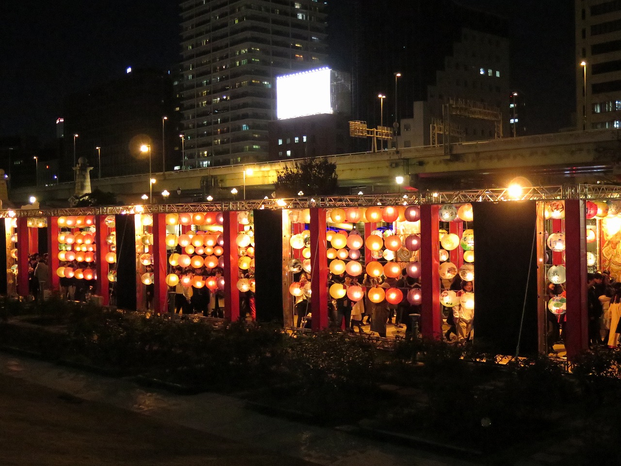 【作例付き撮影地情報】 大阪がキラキラ輝く「大阪・光の饗宴2019」