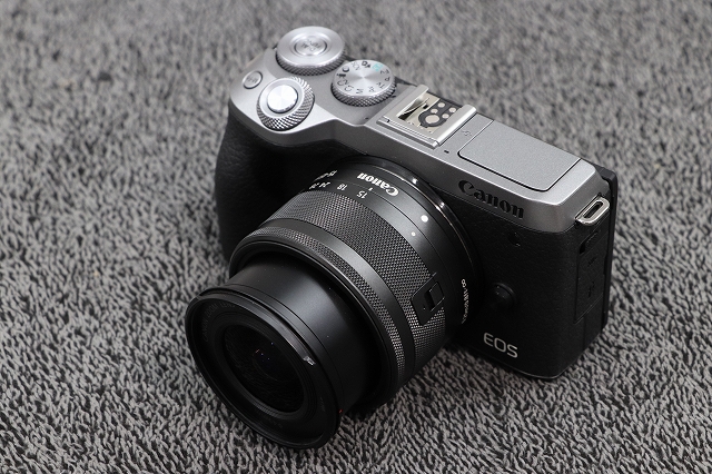 Canon eos m6