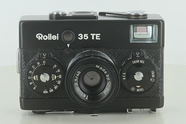 バリエーション豊富な銘カメラ Rollei35 Rollei B35 Rollei 35LED