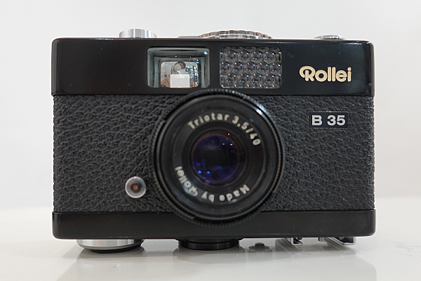 バリエーション豊富な銘カメラ Rollei35 Rollei B35 Rollei 35LED