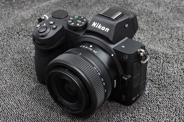 ＮＩＫＯＮ　Ｚ５