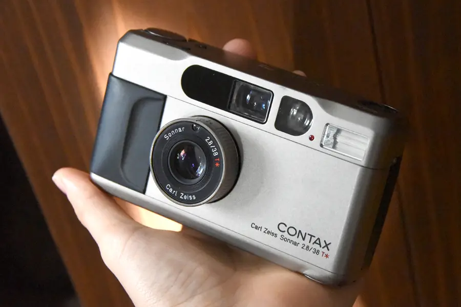 CONTAX T2 フィルムカメラ フィルム付き - フィルムカメラ