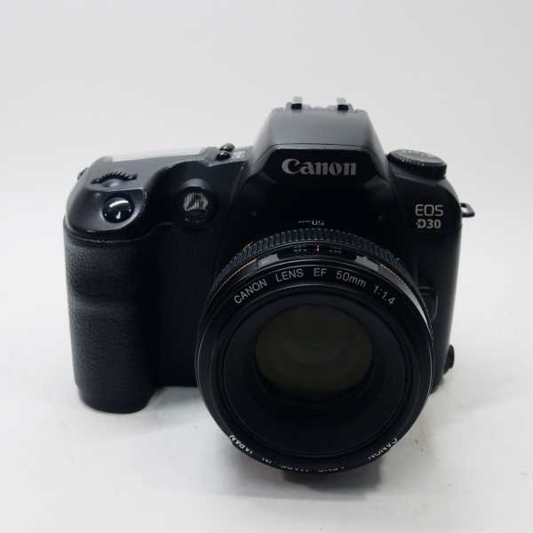 ☆広角～中望遠まで撮影OK♪☆Canon キヤノン EOS D30