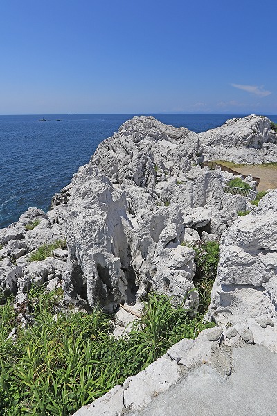 【作例付き撮影地情報】 和歌山県の夏「日本のエーゲ海!?・白崎海岸」